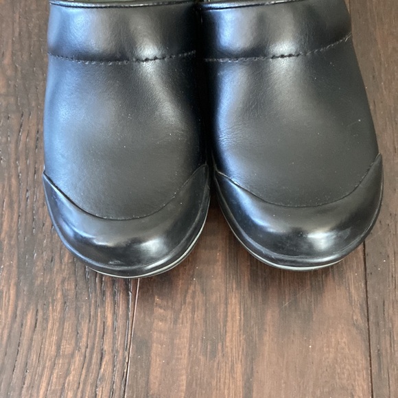 Dankso shoes - NWOT - Picture 3 of 4